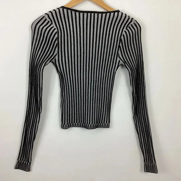 Gilded Intent Keyhole Plated Sweater Size Small NWT - Picture 5 of 11